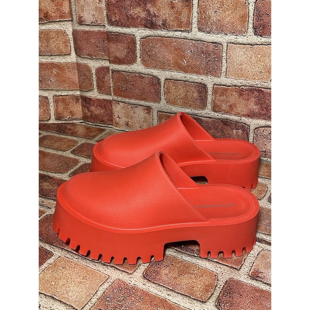 Jeffrey Campbell Bubblegum Red Platform Clogs Lug Sole Mules Womens Size 7 38 - Picture 2 of 8